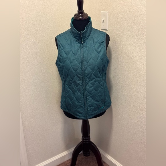 L.L. Bean Jackets & Blazers - L.L. Bean Reversible Quilted Light Weight Vest Turquoise Teal S Petite